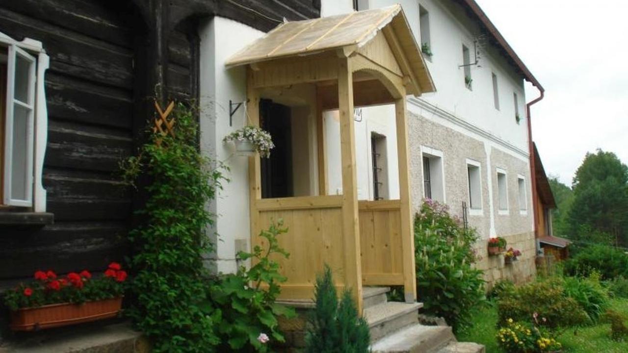 Ubytovani U Sviraku Srbská Kamenice Exteriör bild