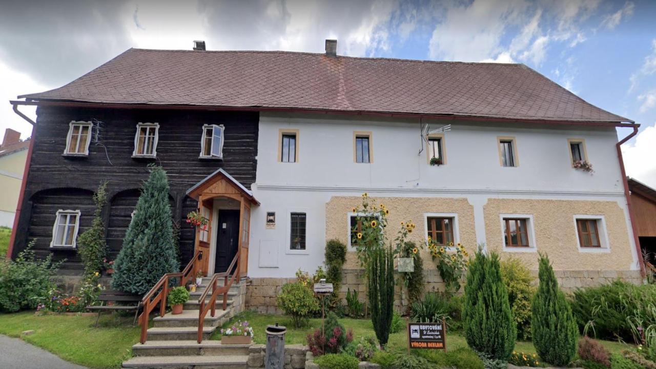 Ubytovani U Sviraku Srbská Kamenice Exteriör bild